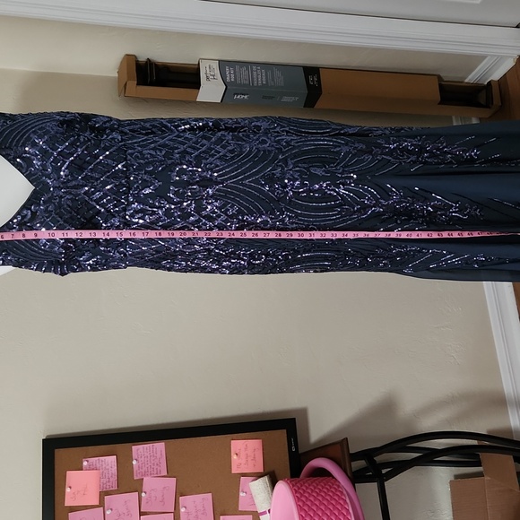 Galina Signature formal sequin gown - Picture 9 of 10